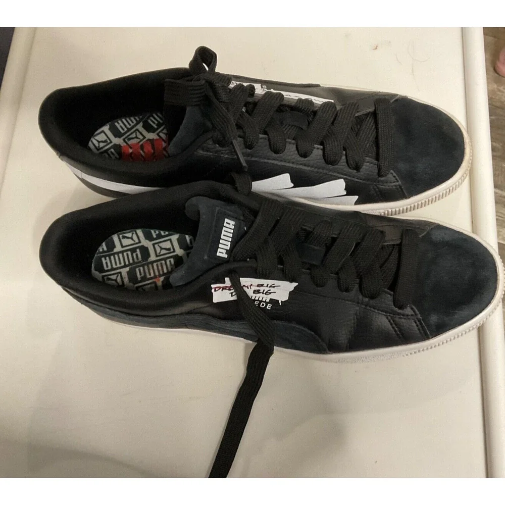 PUMA Men's Black Suede THE BEGINNING IS HERE Sneakers 385507 SZ 9.5 US‎ Athletic